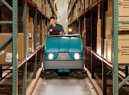 S20 Compact Ride-On Sweeper alt 7
